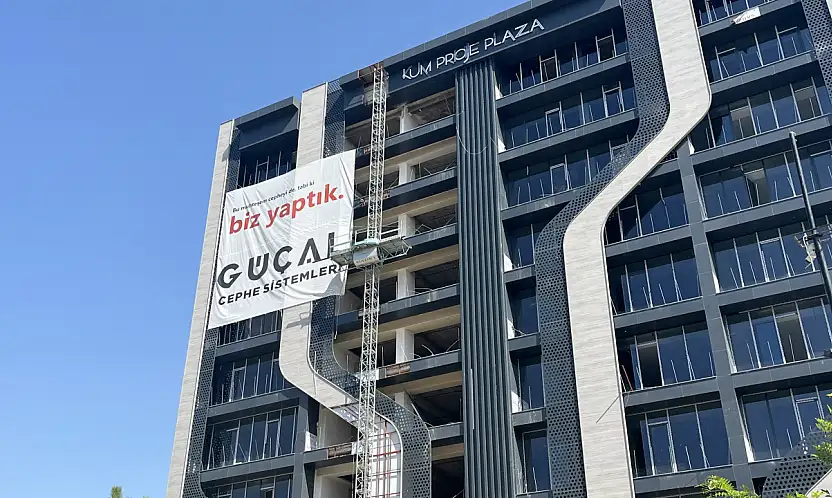 Konya'daki inşattan kahreden haber: Yedinci kattan düşen usta hayatını kaybetti!