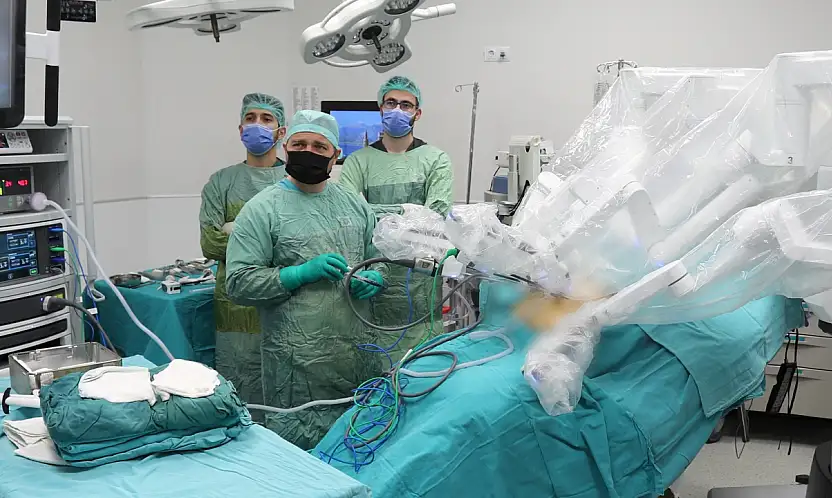 Konya'daki o hastanede robotik cerrahi gücü ikiye katlandı