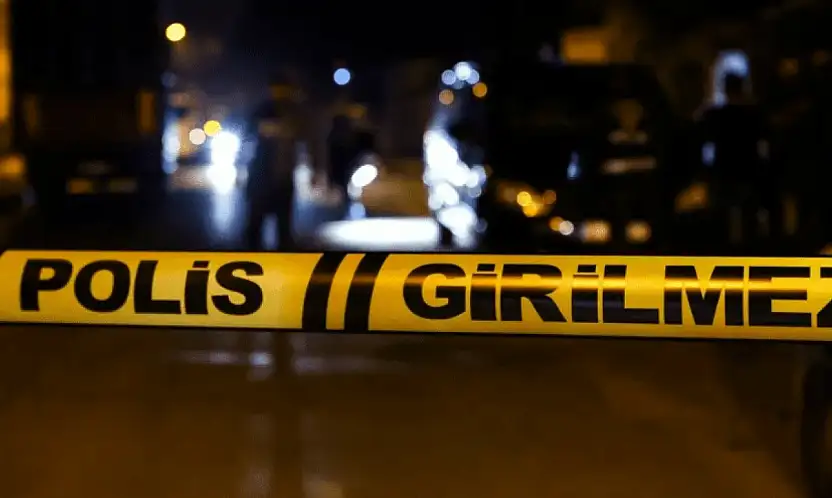 Konya'daki vahşette hayatını kaybeden anne ve kızı son yolculuğuna uğurlandı
