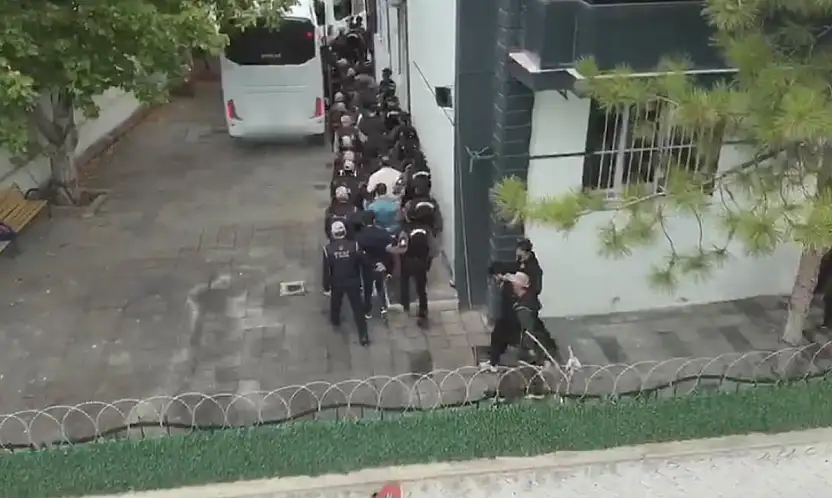 Konya'dan düğmeye basıldı! FETÖ'nün askeri yapılanmasına 8 ilde operasyon