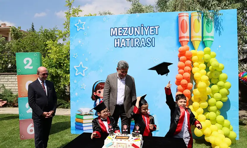 Konya'dan sevindiren tablo: 3 çocuk daha otizm raporuna veda etti