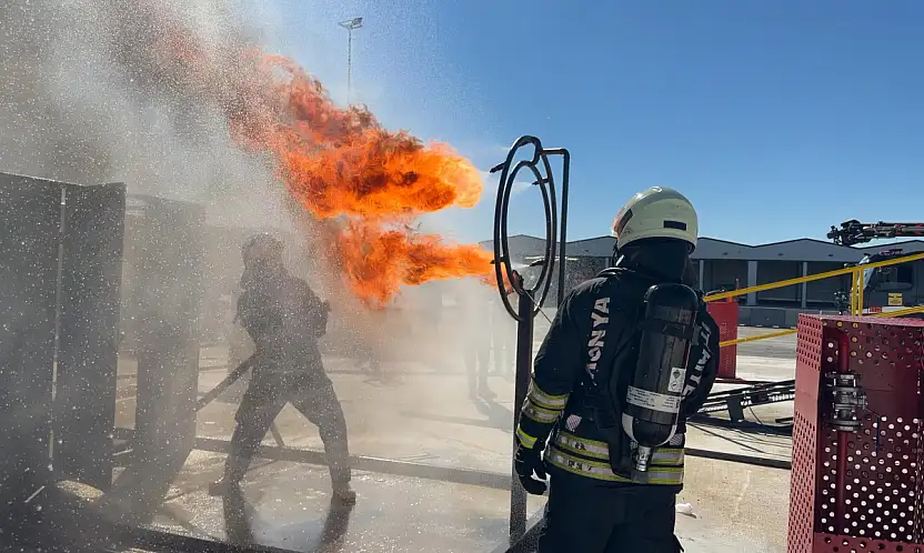 Konya'dan tarihi başarı! 57 ülkenin itfaiyecisi bu merkezde eğitim alacak