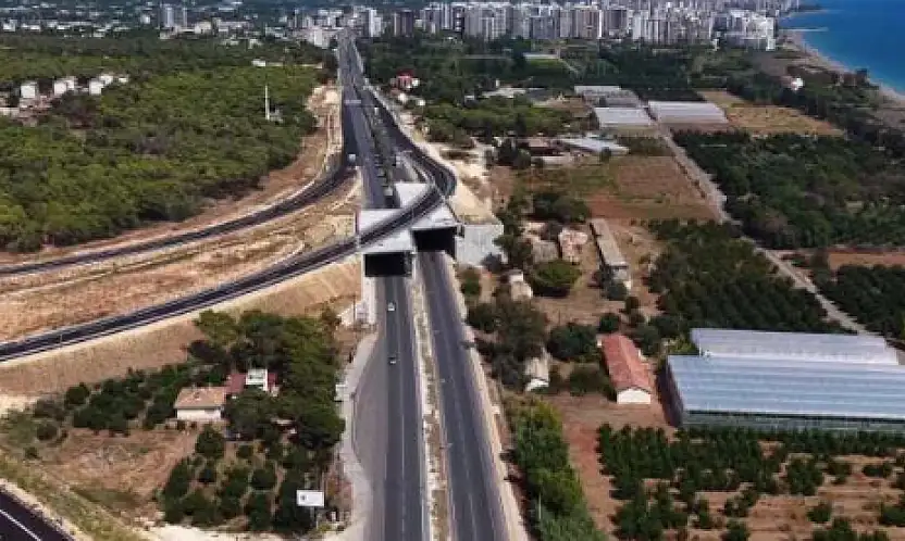 Konya-Mersin yolunda ulaşımı kolaylaştıracak proje tamamlanmak üzere