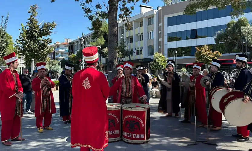 Konya meydanlarında mehter coşkusu