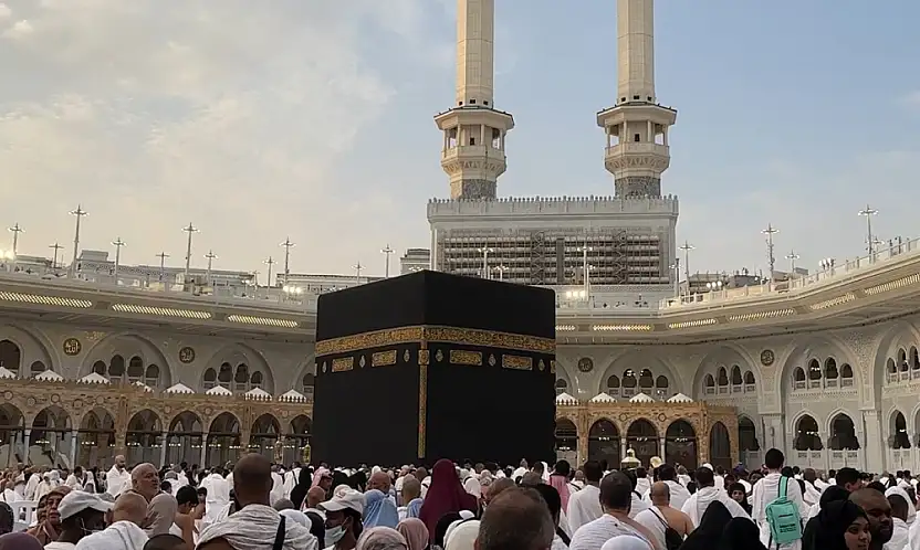Konya'nın başarılı öğrencileri umreyle ödüllendirildi!