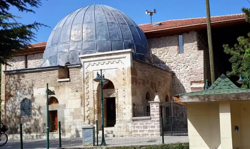 Konya'nın en gizemli ziyaretgahlarından biri: Tavus Baba Türbesi'nin sırrı halen çözülmedi