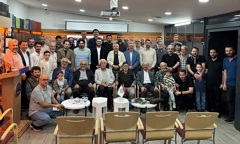 Konya'nın gönül mimarı Kaşıkçı Ali Rıza Efendi dualarla ve hatıralarla anıldı