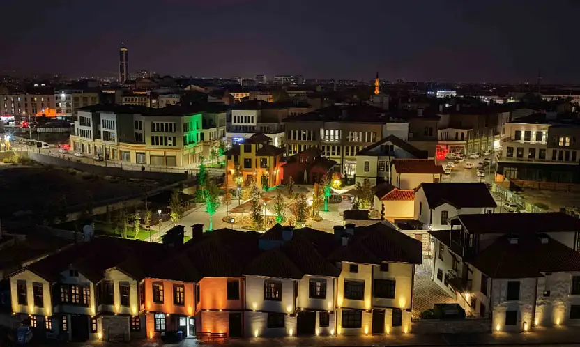 Konya'nın tarihi merkezindeki oteline yoğun ilgi
