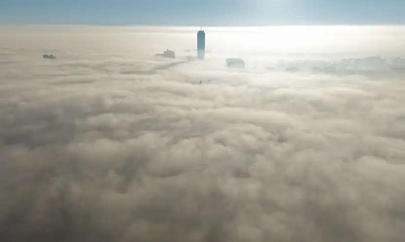 Konya sırra kadem bastı! Sis şehri adeta yuttu