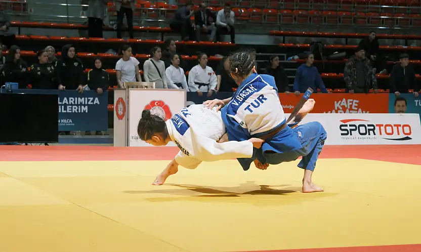 Konya'ya gurur yaşatan Belediyespor Judo Takımı dereceyle döndü