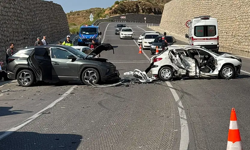 Konya yolunda can pazarı: Ortalığın savaş alanına döndüğü kazada çok sayıda yaralı var!