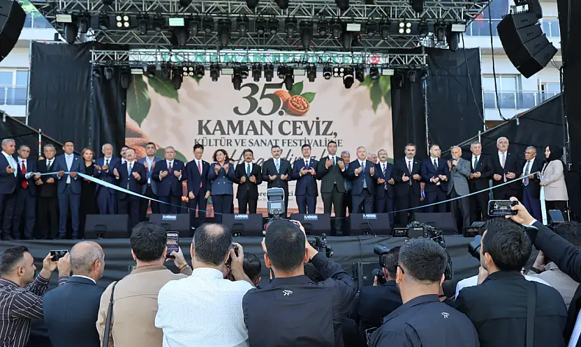 Konyalı Bakanın katıldığı törende Konya mehterinin sesi yükseldi