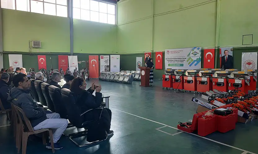 Konyalı çiftçilere makine ve ekipman desteği