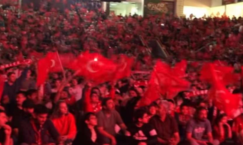 Konyalılar dev ekran başında yıkıldı: Bu kez olmadı!