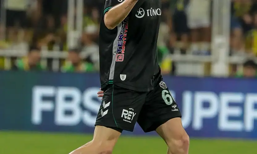 Konyaspor 4 gol yediği maçta plakayı tabelaya yazdırdı:4-2