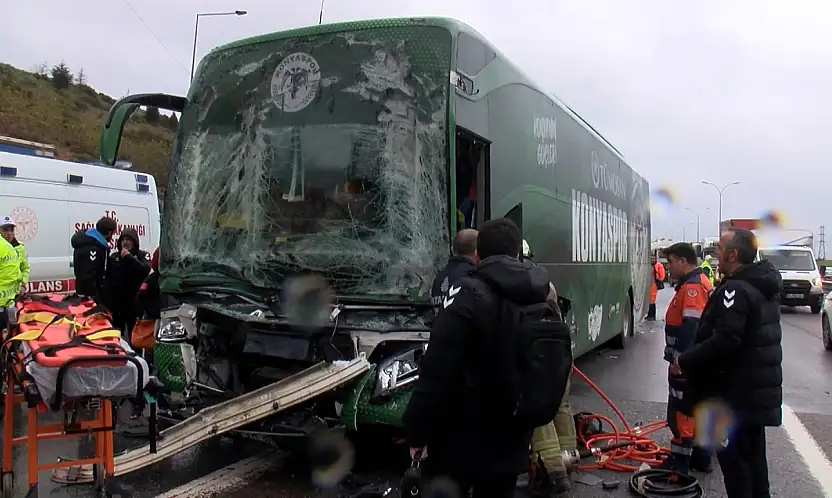 Konyaspor otobüsünün geçirdiği kaza sonrası valilikten açıklama