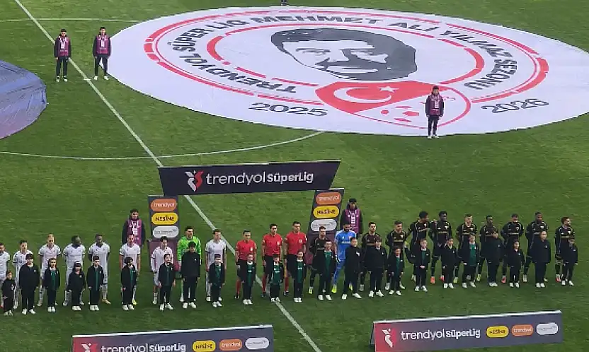 Konyaspor sınıfta kaldı:  İlk yarı karnesi çok zayıf!