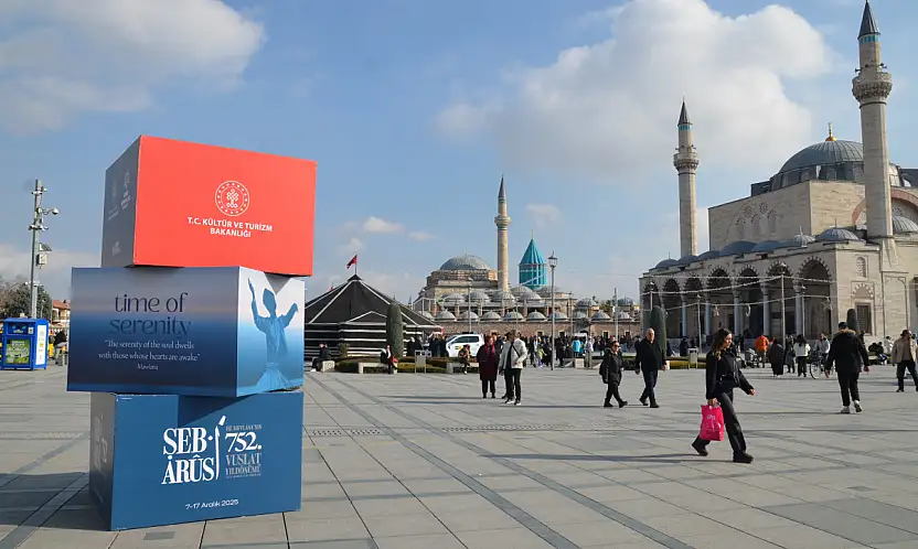 Mevlana için Konya'ya akın ettiler: Vuslat törenleri kenti dünyaya açtı