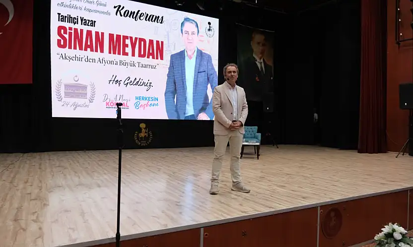 Tarihçi yazar Konya'da konuştu: 'Bu mücadele saraylardan miras kalmadı'