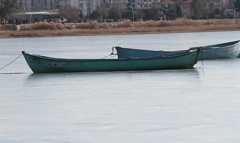 Türkiye'nin en büyüğü, Konya'nın dondurucu soğuklarında buz tuttu