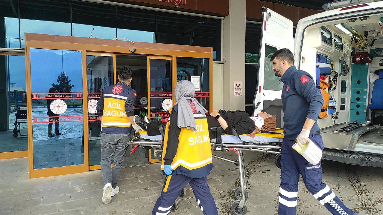 Konya'da otomobillerin çarpıştığı kazada 2 kişi yaralandı