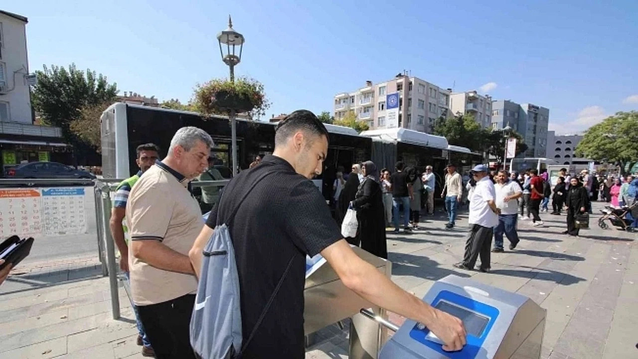 Konya'da ulaşım zammına tepkiler artıyor: Seçim bitti sanmayın!