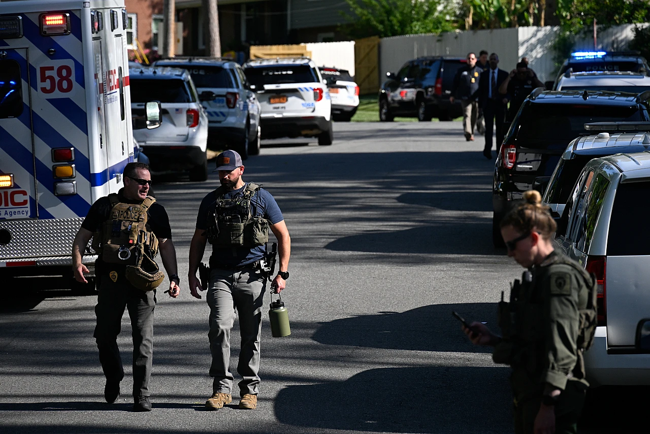Charlotte'da polislerle firari arasında çatışma: 3 polis hayatını kaybetti