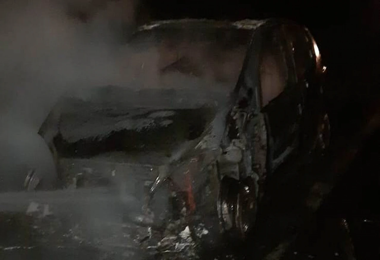 Konya'da araç alev alev yandı