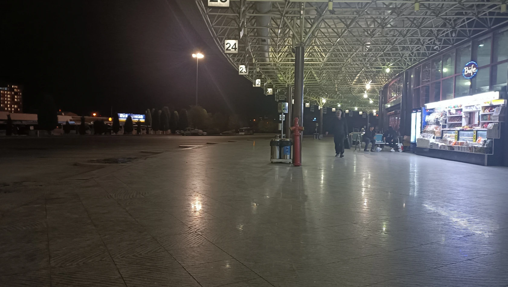 Akaryakıt zamlandı otogar boşaldı: Konya Şehirlerarası Otobüs Terminali'nin eski halinden eser yok şimdi!