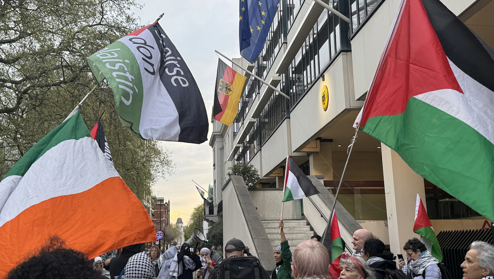 Almanya'da engellenen Filistin Kongresi'ne Londra'dan tepki
