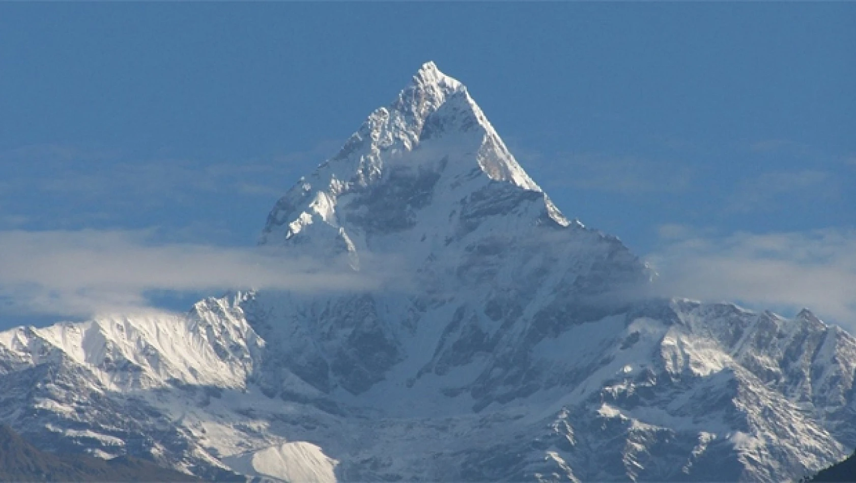 Annapurna Dağı: Himalayaların göz kamaştırıcı zirvesi