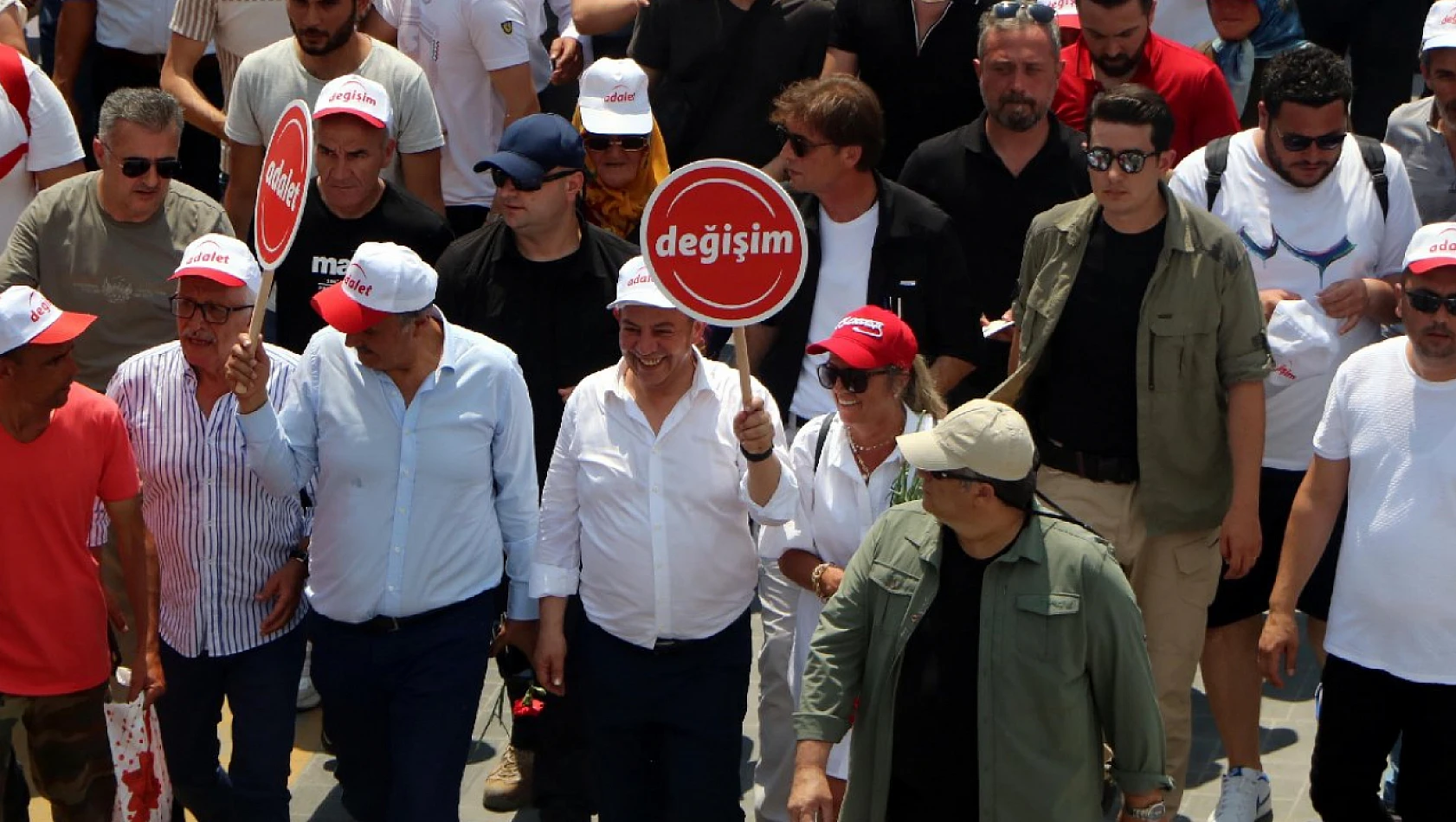 CHP'de gerilim tırmanıyor: Tanju Özcan'dan çapsız çıkışı!