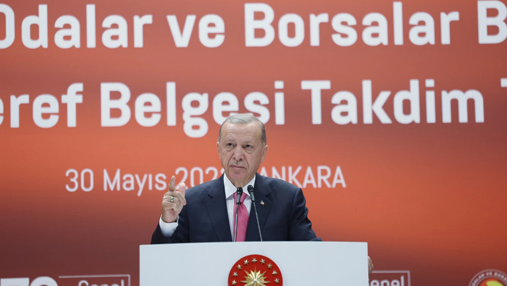 Cumhurbaşkanı Erdoğan: Vatandaşımızı enflasyona ezdirmeme politikamıza sıkı sıkıya bağlıyız