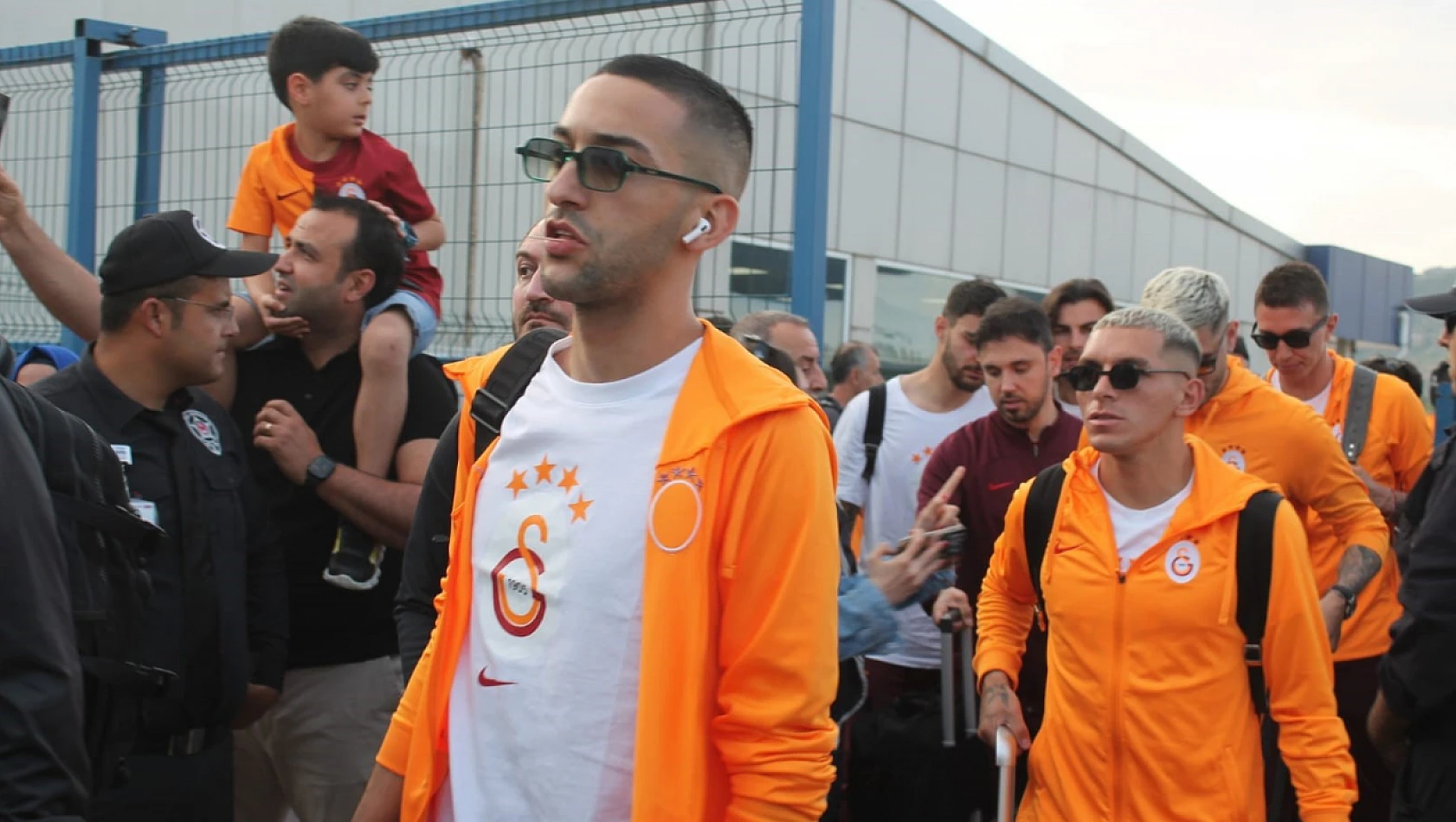 Galatasaray, Gazipaşa Alanya Havalimanı'na ulaştı