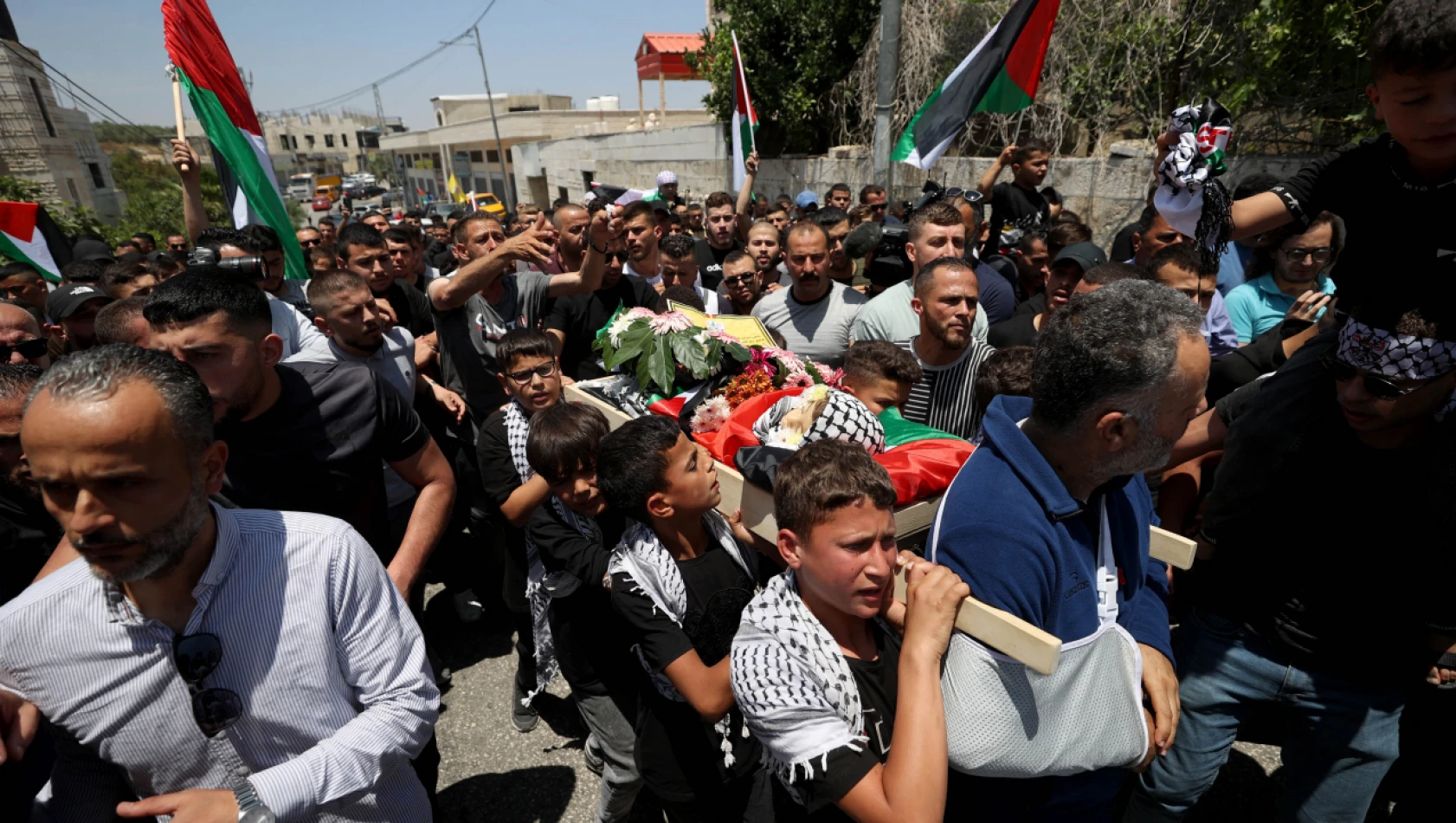 İsrail güçlerinin yaraladığı Filistinli bebek hayatını kaybetti