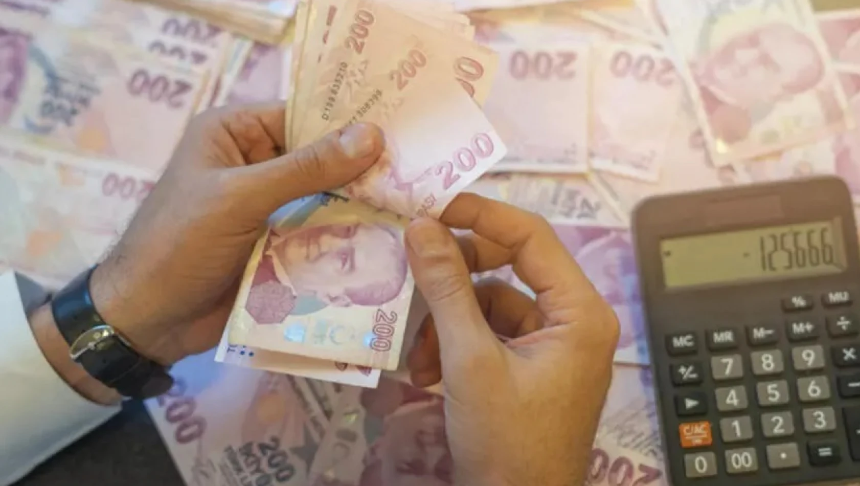 Kadınlara yeni maaş: Bakanlığa başvuran kadına yaş şartı olmadan aylık 10 bin lira!