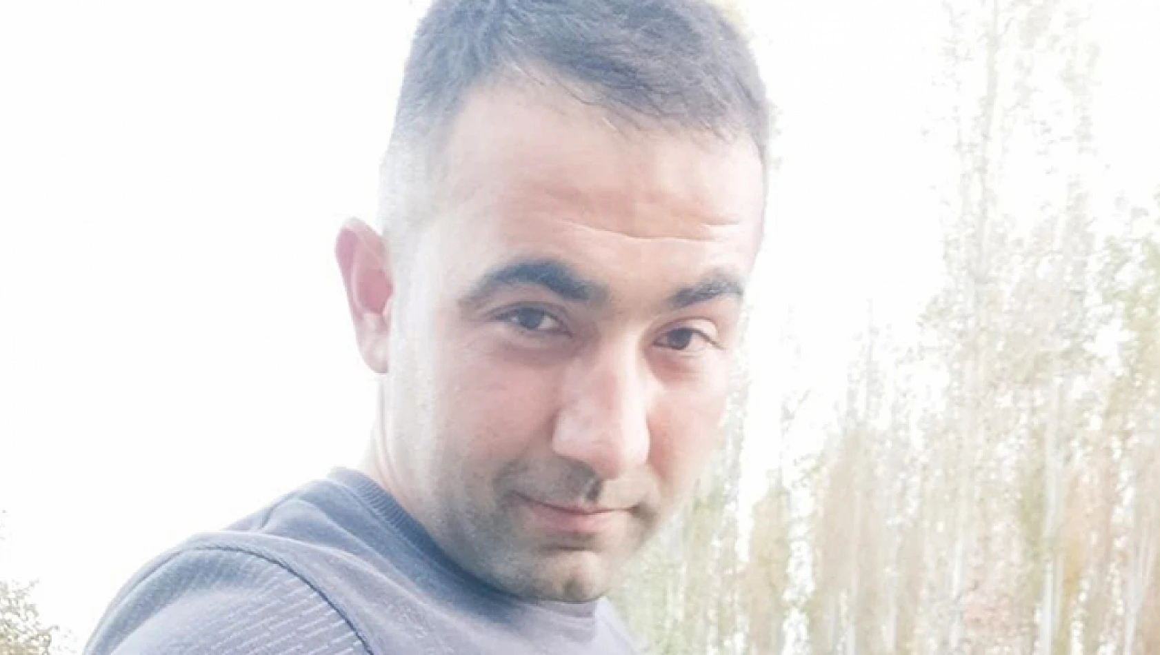 Karaman'da henüz bilinmeyen bir nedenle tartışma bıçaklı kavgaya dönüştü: 1 ölü