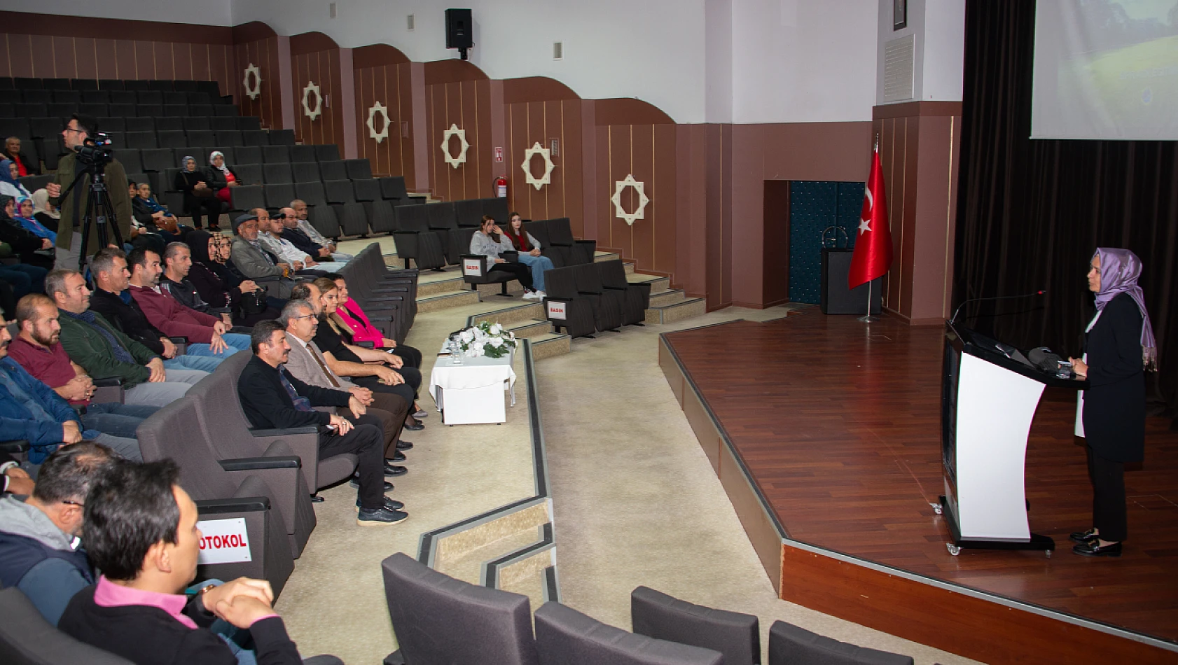 Konya Selçuk Üniversitesinde Çevre ve Sıfır Atık Farkındalığı eğitimi verildi