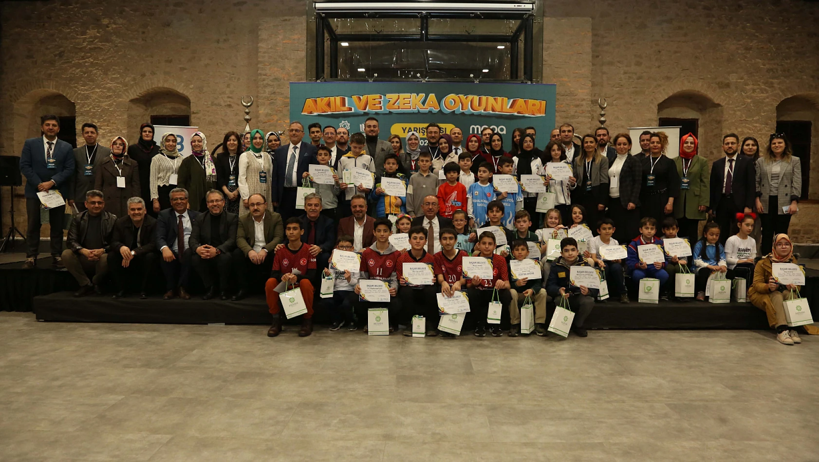 Mega İle Akıl Zeka Oyunları Yarışmasında heyecanlı final