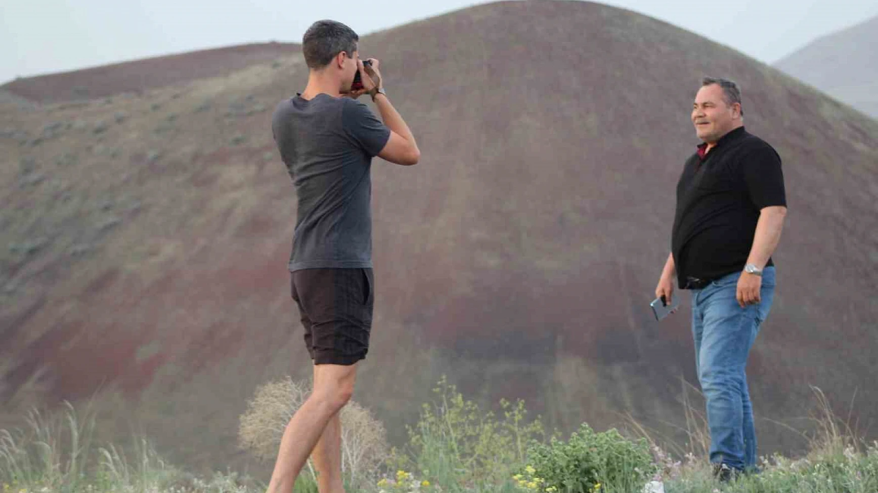 Karapınar'ın gözdesi Meke Gölü karavanlı turistlerin doğa İle buluşma noktası