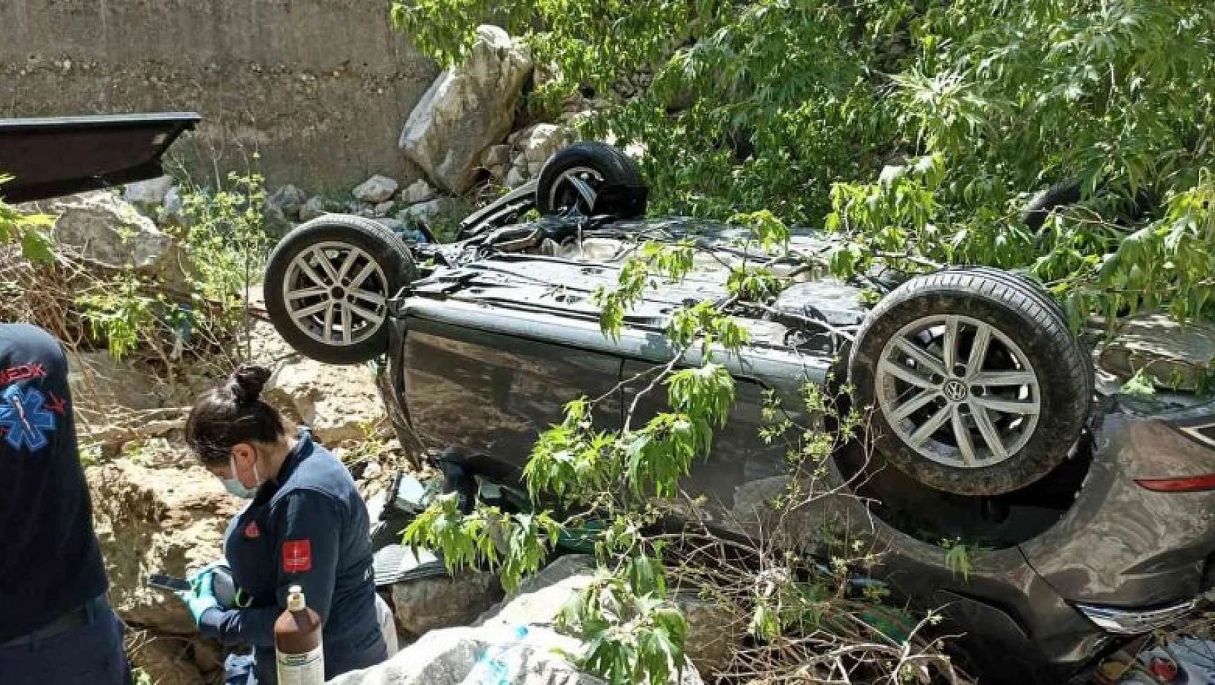 Antalya'da trafik kazası 3 yaralı