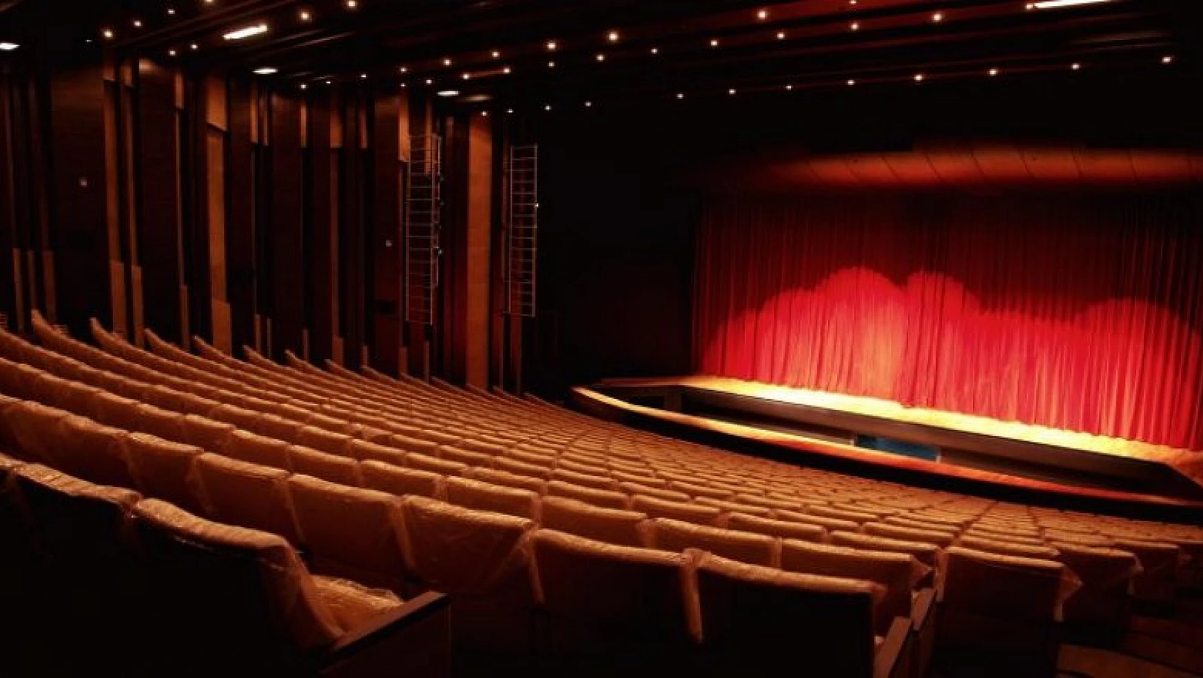 Konya Devlet Tiyatrosu 'Yanlış Pencere' adlı oyunu sahneleyecek