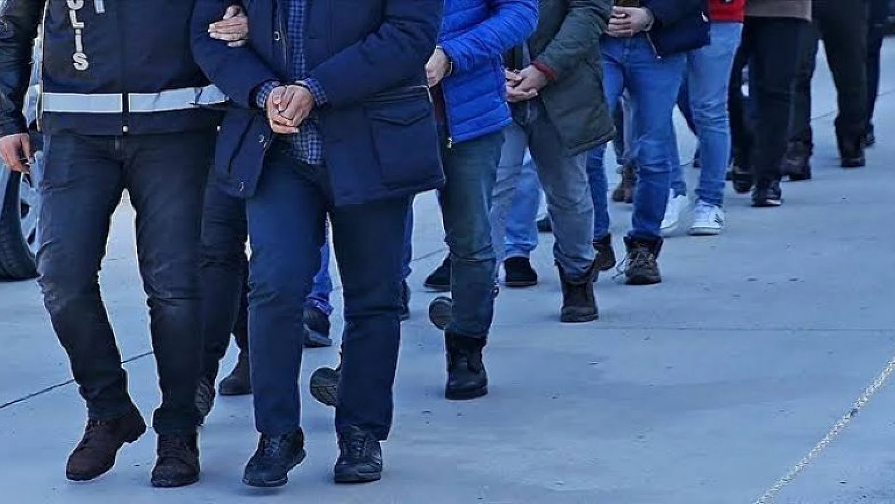 İstanbul merkezli 5 ilde FETÖ operasyonu: Bylock kullanıcısı 12 şüpheli yakalandı