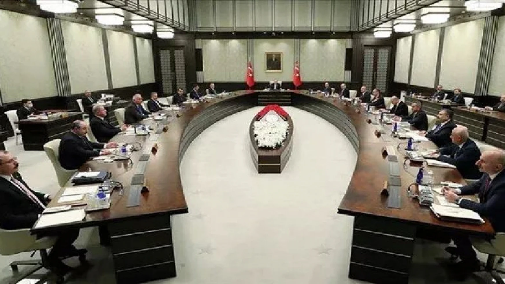 Türkiye'nin gözü Kabine Toplantısı'nda! Erdoğan kritik kararları açıklayacak!