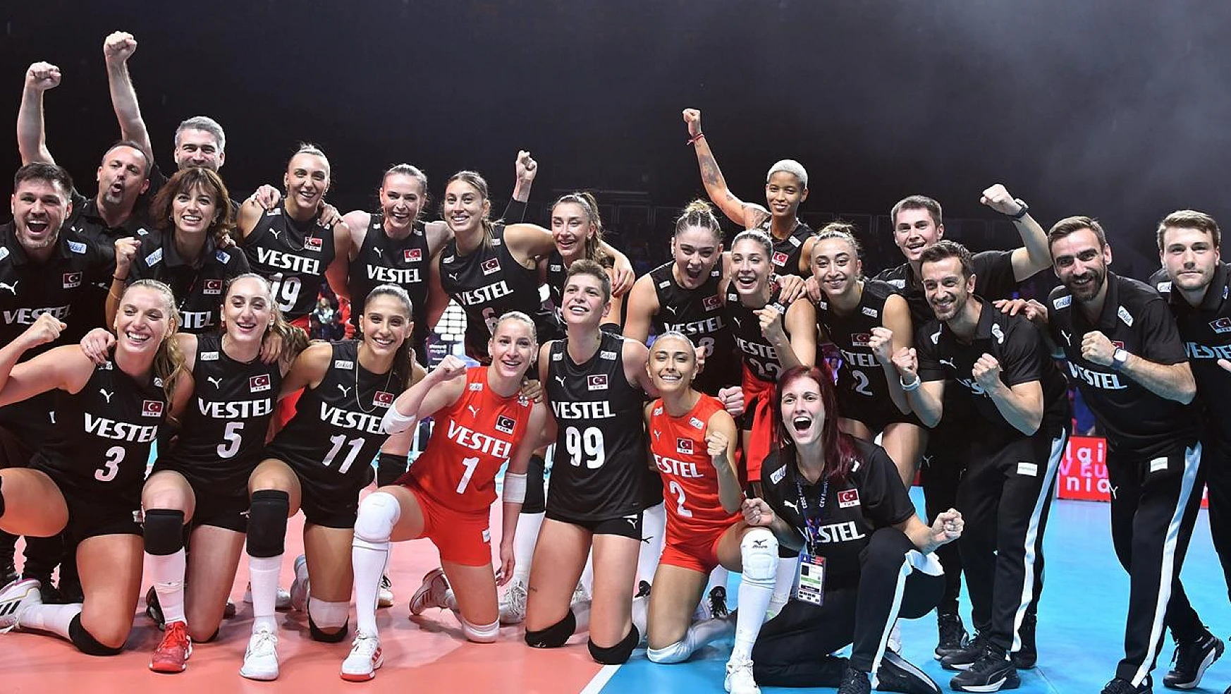 A Milli Kadın Voleybol Takımı, finale yükseldi
