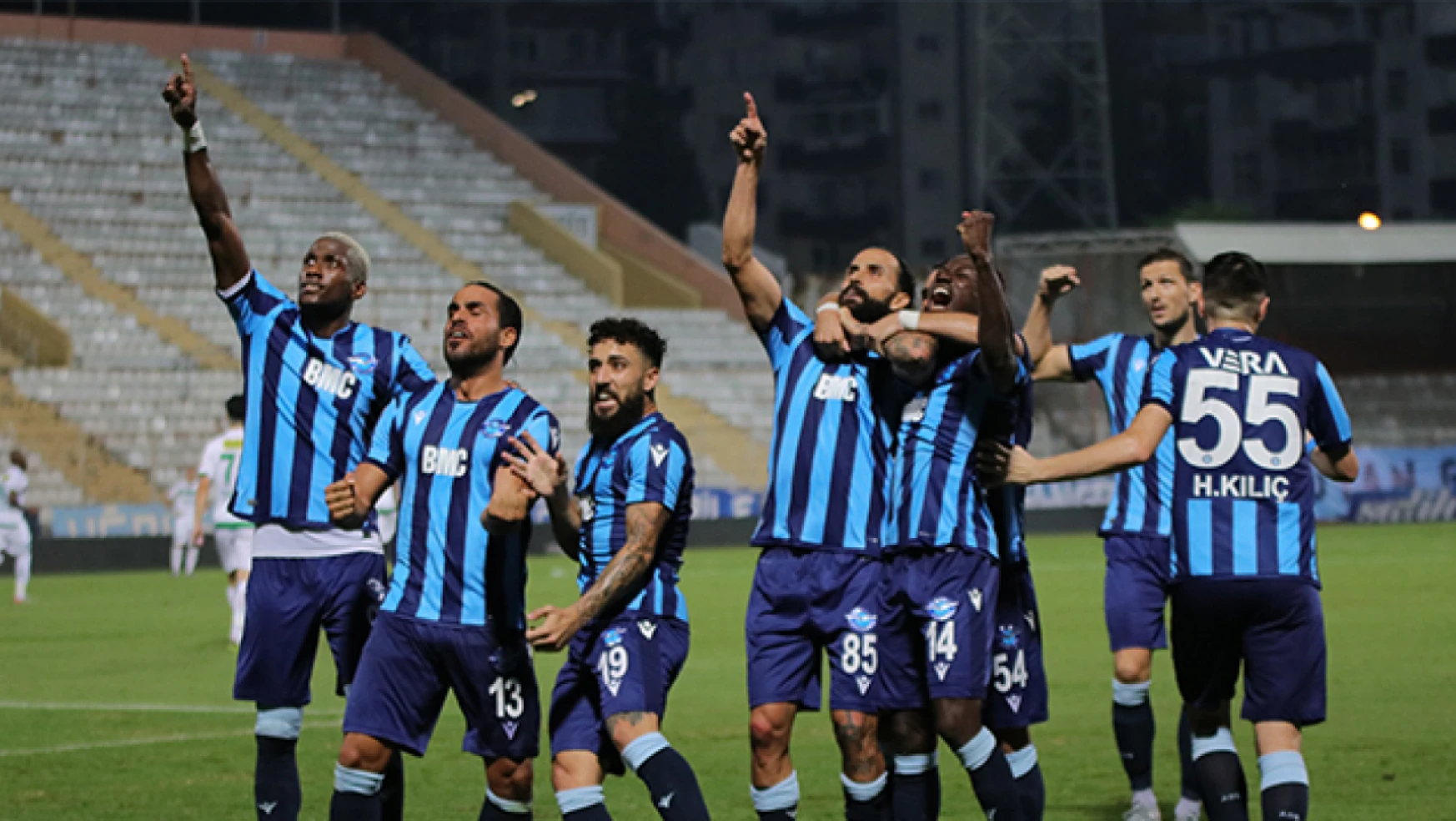 Adana Demirspor Roma ile yardım maçı düzenleyecek