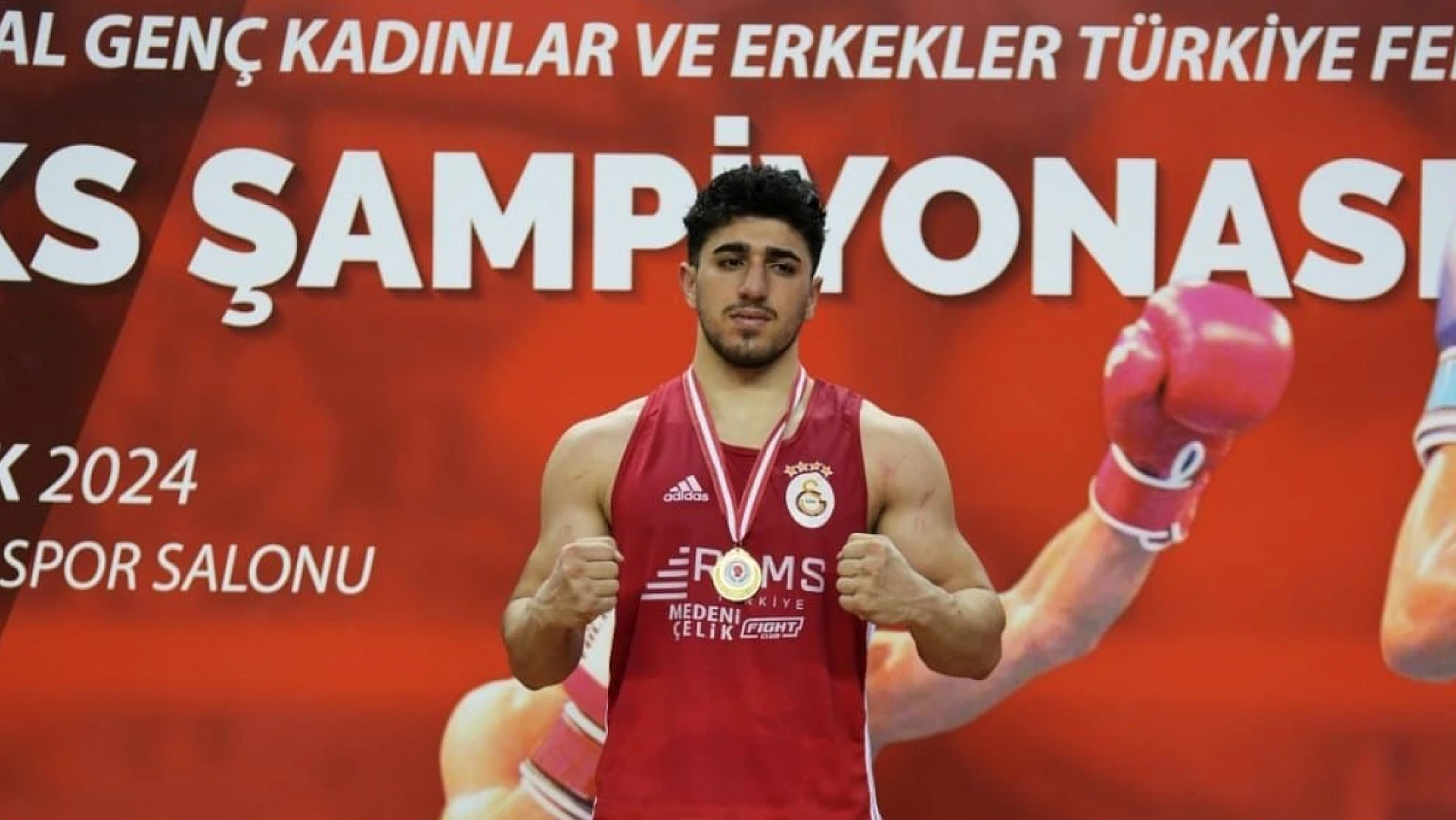 Ağır sıklette Türkiye şampiyonu oldu