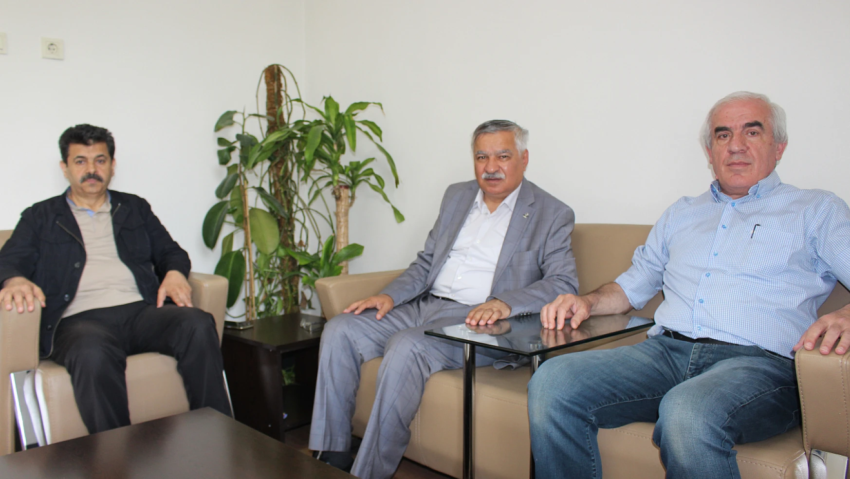 AK Parti Konya Milletvekili Latif Selvi Gazetemizi ziyaret etti