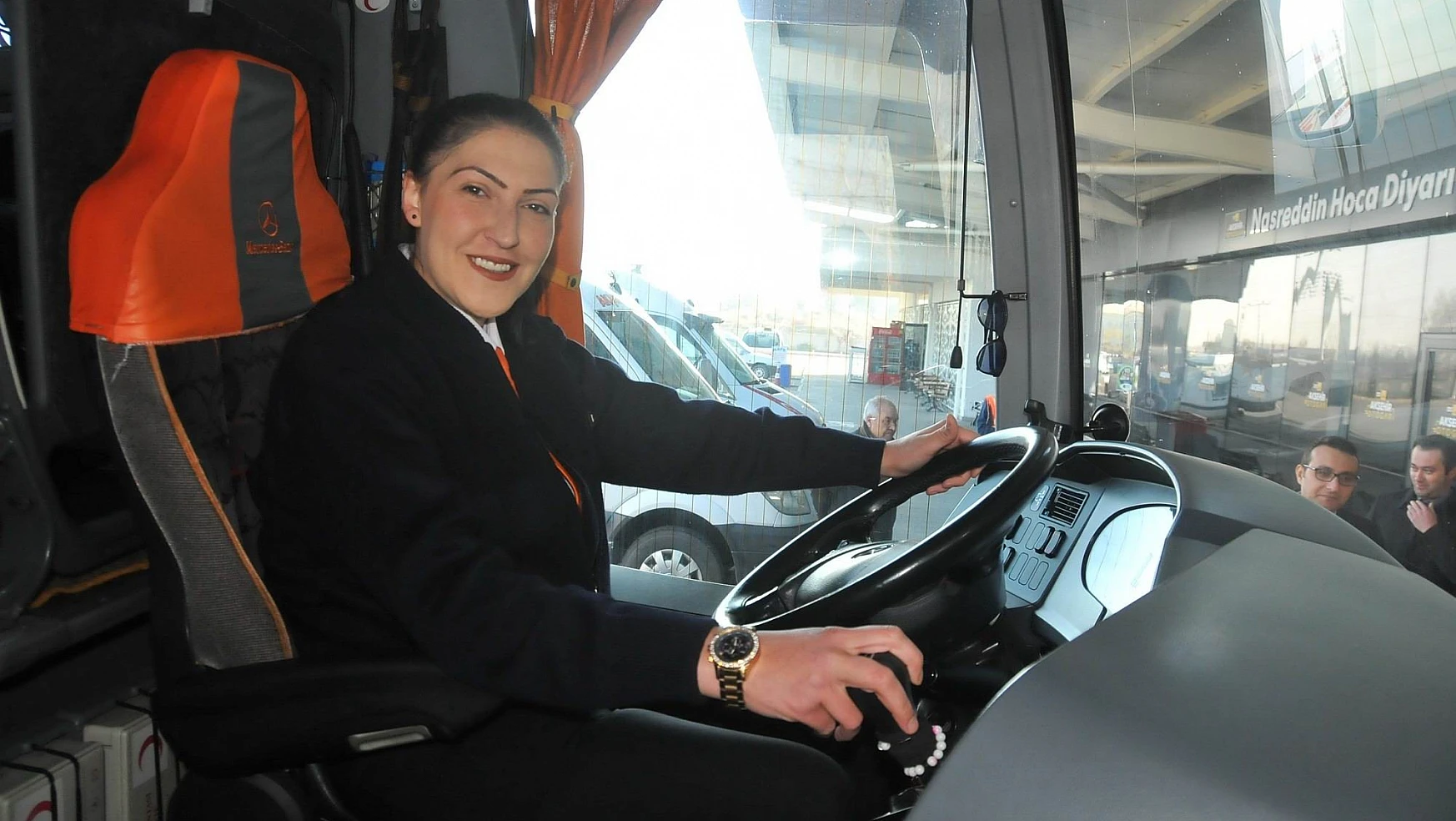 Akşehir'in tek kadın şoförü