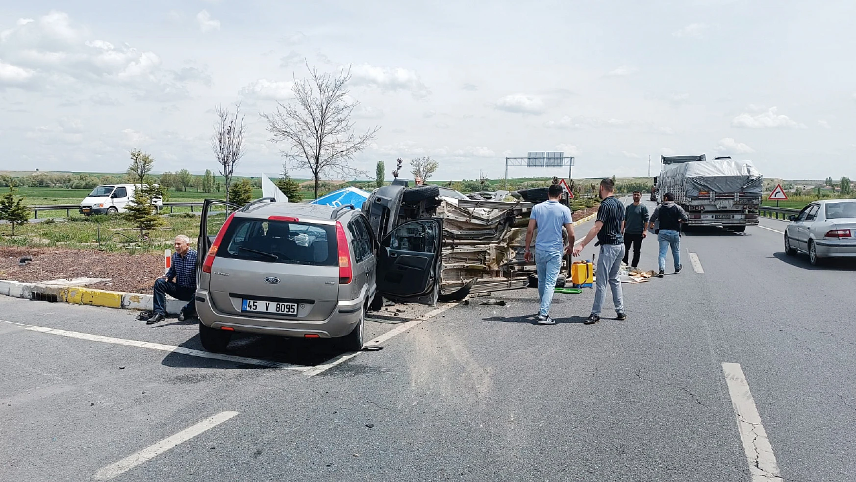 Allah korudu. Konya'daki kazada 5 kişi yaralandı